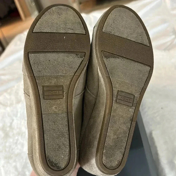 TOMS Desert Wedge Taupe 7.5 Wedge Boots Neutral Fall Shoes Back to School EUC - Picture 8 of 15
